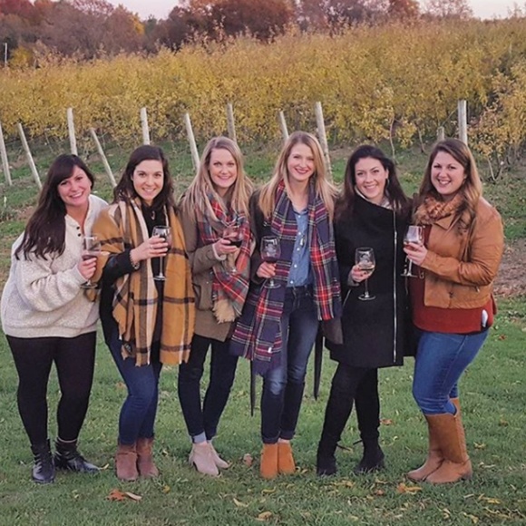 Meet your Posher, Kelley - Picture 3 of 8